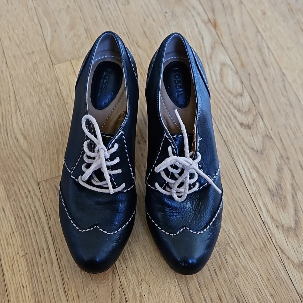 Fossil Tamiko Leather Oxford Heeled Booties 7